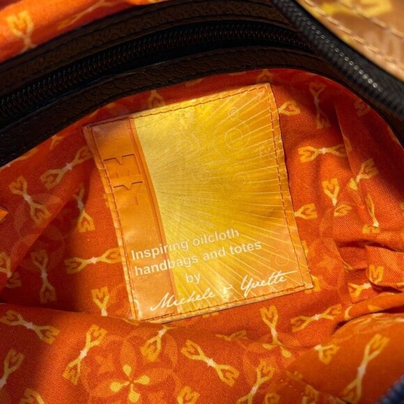 Michele & Yvett Oil Cloth Crossbody Bag Medium Size Orange‎ Tan Gold Tones - Picture 5 of 8